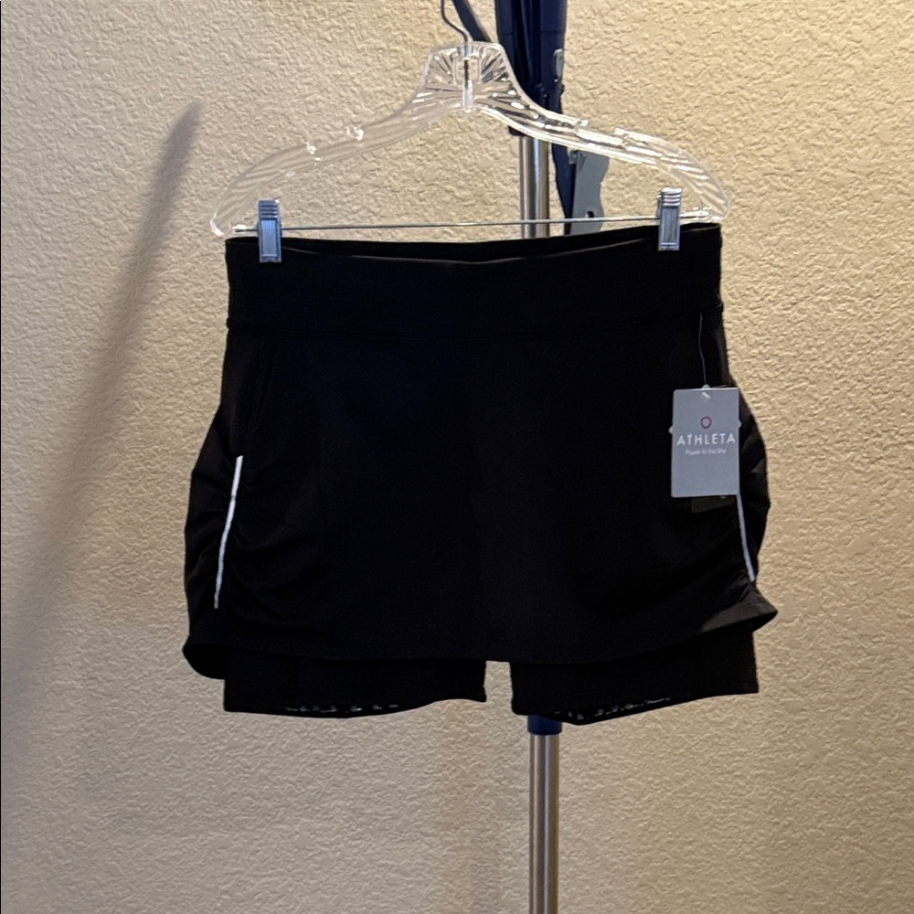 Athleta NWT Women's Black Athletic Shorts Skort. Size Large